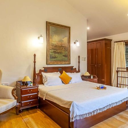 Stayvista'S Casa Palmera - Pet-Friendly Villa With Pool, Garden With Gazebo, And Indoor & Outdoor Games アリバグ エクステリア 写真