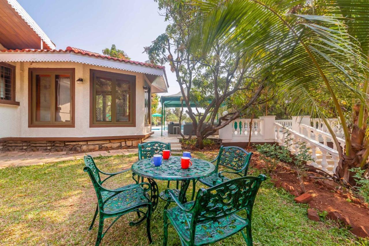 Stayvista'S Casa Palmera - Pet-Friendly Villa With Pool, Garden With Gazebo, And Indoor & Outdoor Games アリバグ エクステリア 写真