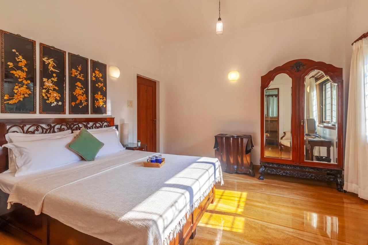 Stayvista'S Casa Palmera - Pet-Friendly Villa With Pool, Garden With Gazebo, And Indoor & Outdoor Games アリバグ エクステリア 写真