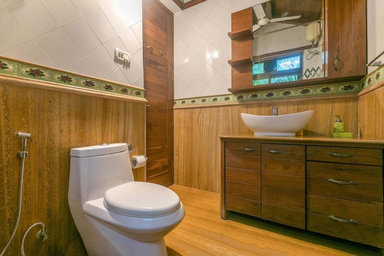 Stayvista'S Casa Palmera - Pet-Friendly Villa With Pool, Garden With Gazebo, And Indoor & Outdoor Games アリバグ エクステリア 写真