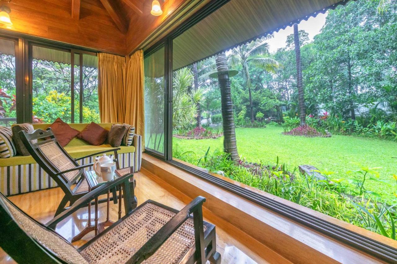 Stayvista'S Casa Palmera - Pet-Friendly Villa With Pool, Garden With Gazebo, And Indoor & Outdoor Games アリバグ エクステリア 写真