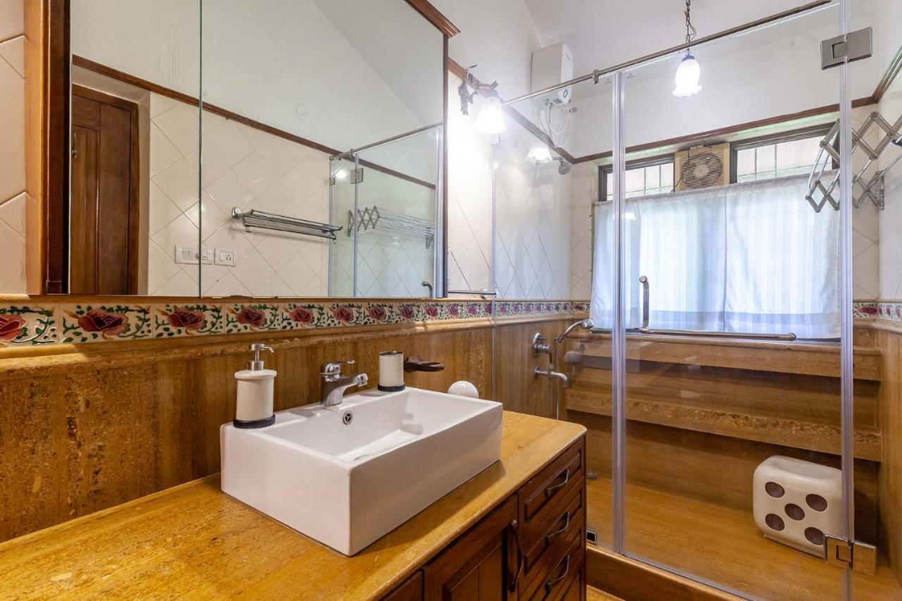Stayvista'S Casa Palmera - Pet-Friendly Villa With Pool, Garden With Gazebo, And Indoor & Outdoor Games アリバグ エクステリア 写真